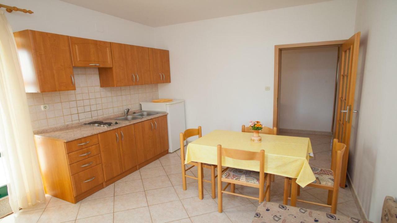 Apartments Basaca Паг Экстерьер фото